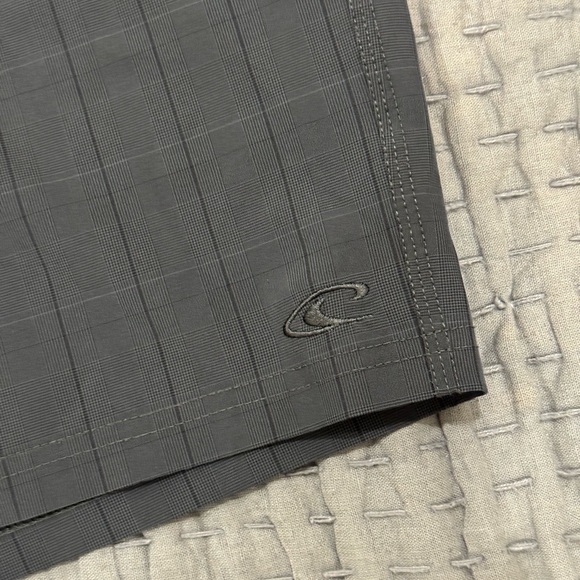 O’Neill Crossover Dark Gray Mens Hybrid Shorts waist size 34 - Picture 3 of 8